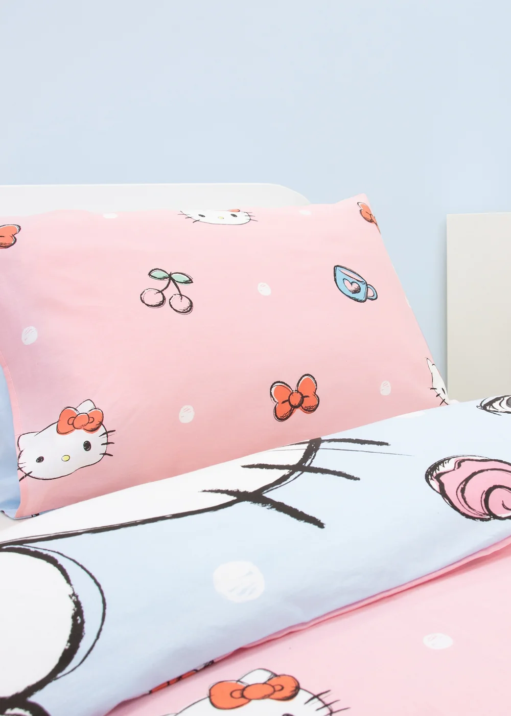 Hello Kitty Sugar Blue Duvet Cover - Single Image 4