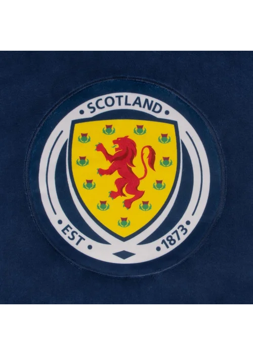 Scotland FA Kids Navy Scotland Kids Crest Oversized Blanket Hoodie (6-14yrs) - Age 6-7 Years Image 2