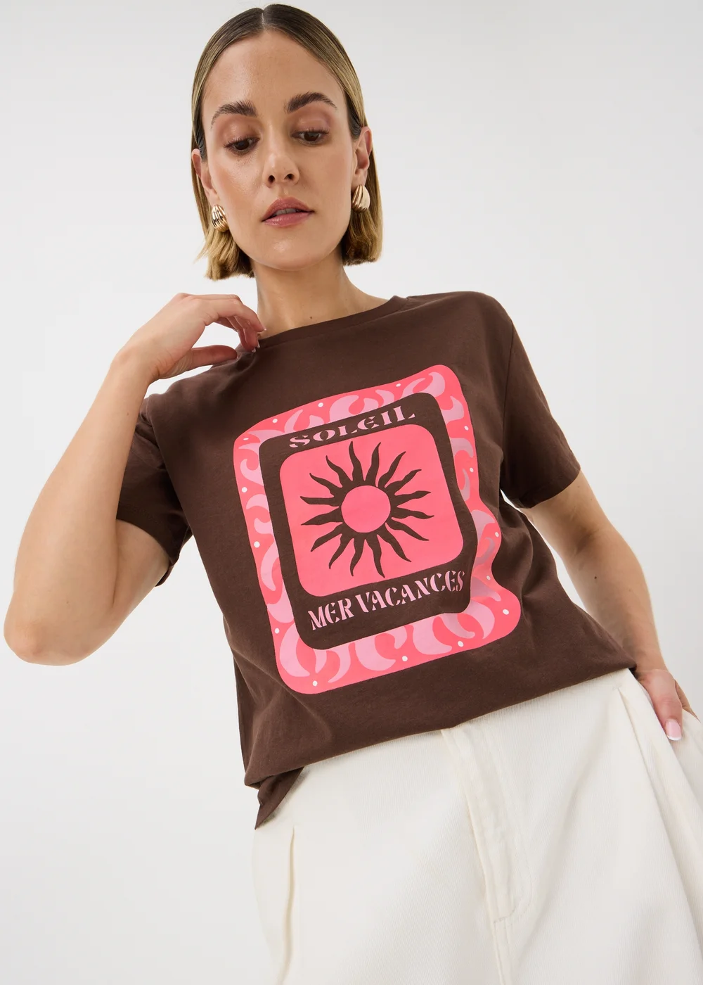 Chocolate Brown Soleil Graphic T-Shirt - 2XL Image 1