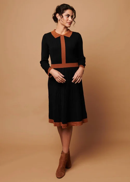 Izabel London Black Border Print Pleated Knit Knee Length Dress - 10 Image 1