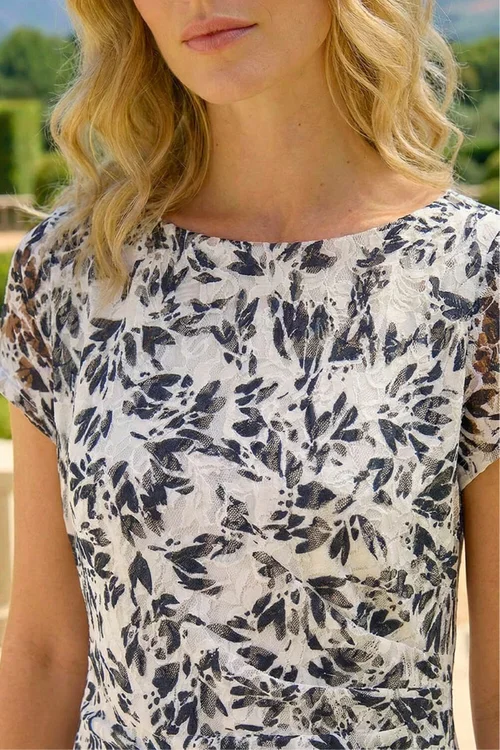Roman White Heart Print Lace Stretch Dress - 20 Image 4