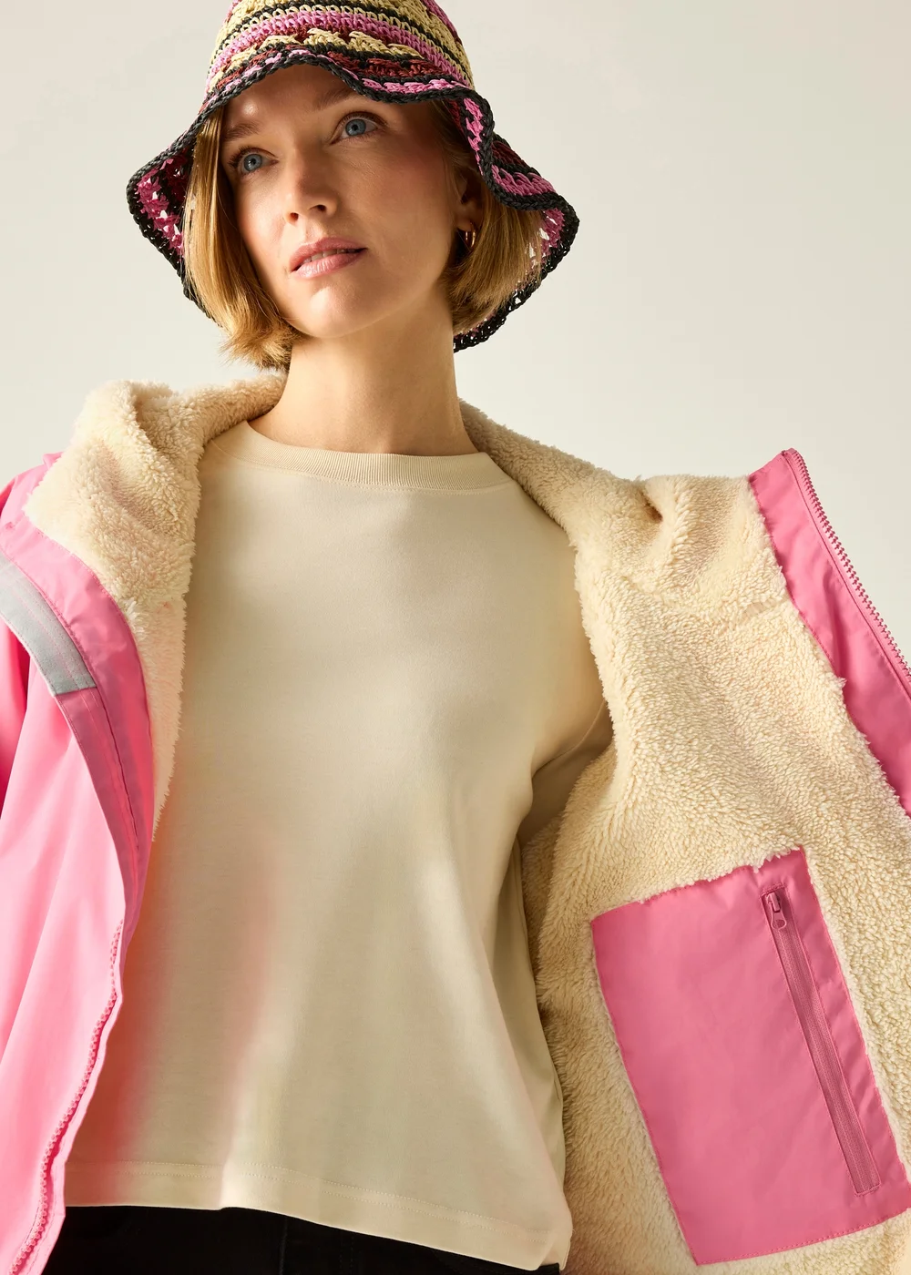 Regatta Pink Lemonade Adult Waterproof Robe With Hydrafort Technology - L/XL Image 3