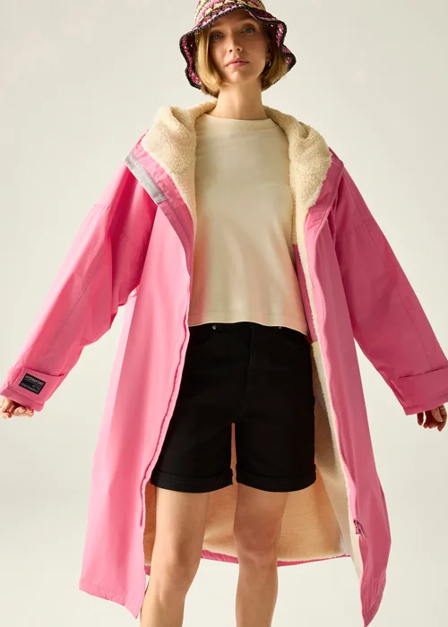Regatta Pink Lemonade Adult Waterproof Robe With Hydrafort Technology - L/XL Image 4