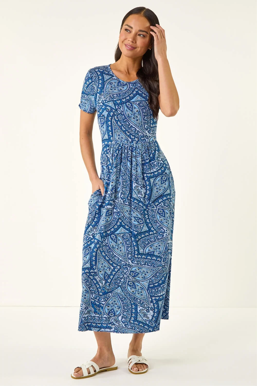 Roman Blue P Paisley Gathered D - 12 Image 2