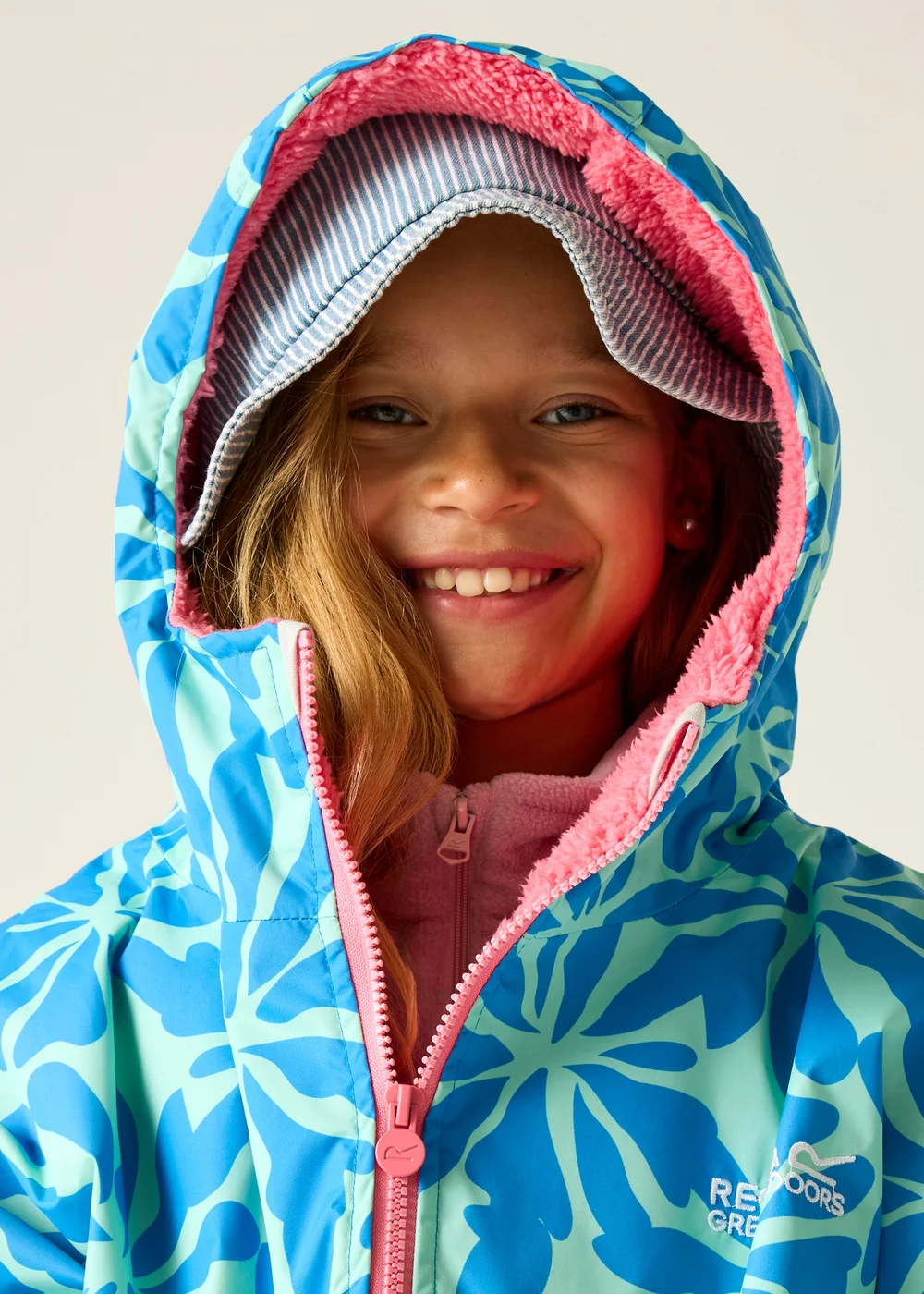 Regatta Blue Floral Pink Lemonade Junior Waterproof Robe with Hydrafort Technology (3-13 Years) - 3-5 Image 6