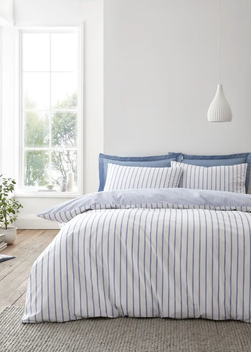 Bianca Fine Linens Hampton Stripe 200 Thread Count Cotton Reversible Duvet Cover Set Blue - Single Image 1