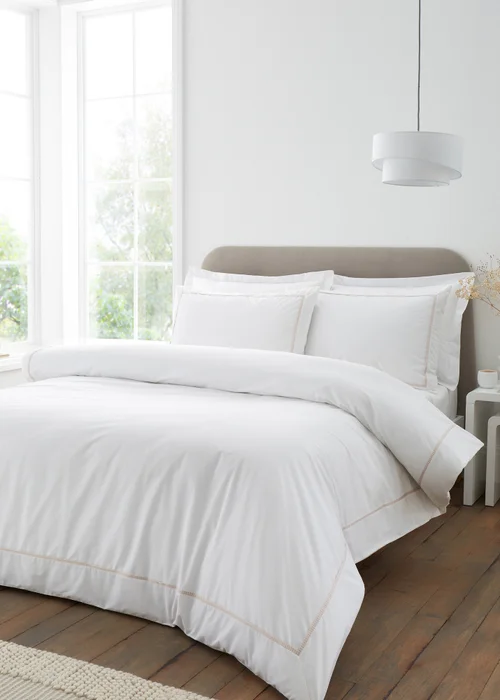Bianca Fine Linens Contrast Trim 200 Thread Count Cotton Duvet Cover Set Natural - Single Image 1