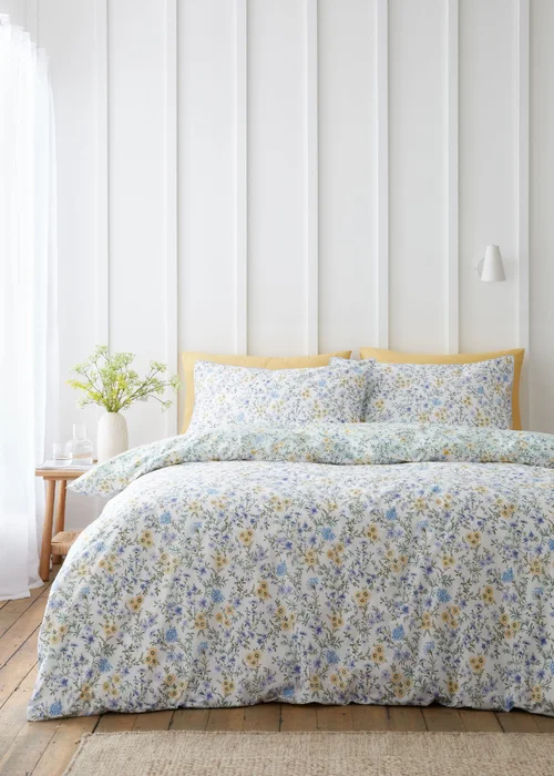 Bianca Fine Linens Ditsy Floral 200 Thread Count Cotton Reversible Duvet Cover Set Green - Single Image 2
