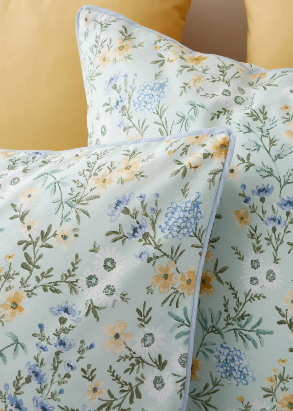 Bianca Fine Linens Ditsy Floral 200 Thread Count Cotton Reversible Duvet Cover Set Green - Single Image 4