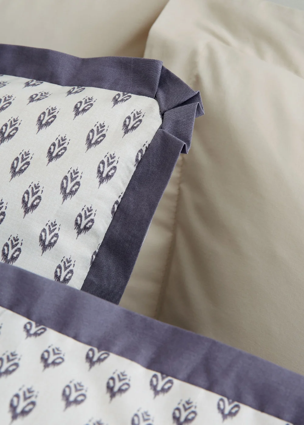 Bianca Fine Linens Amelie 200 Thread Count Cotton Reversible Duvet Cover Set Blue - Double Image 4