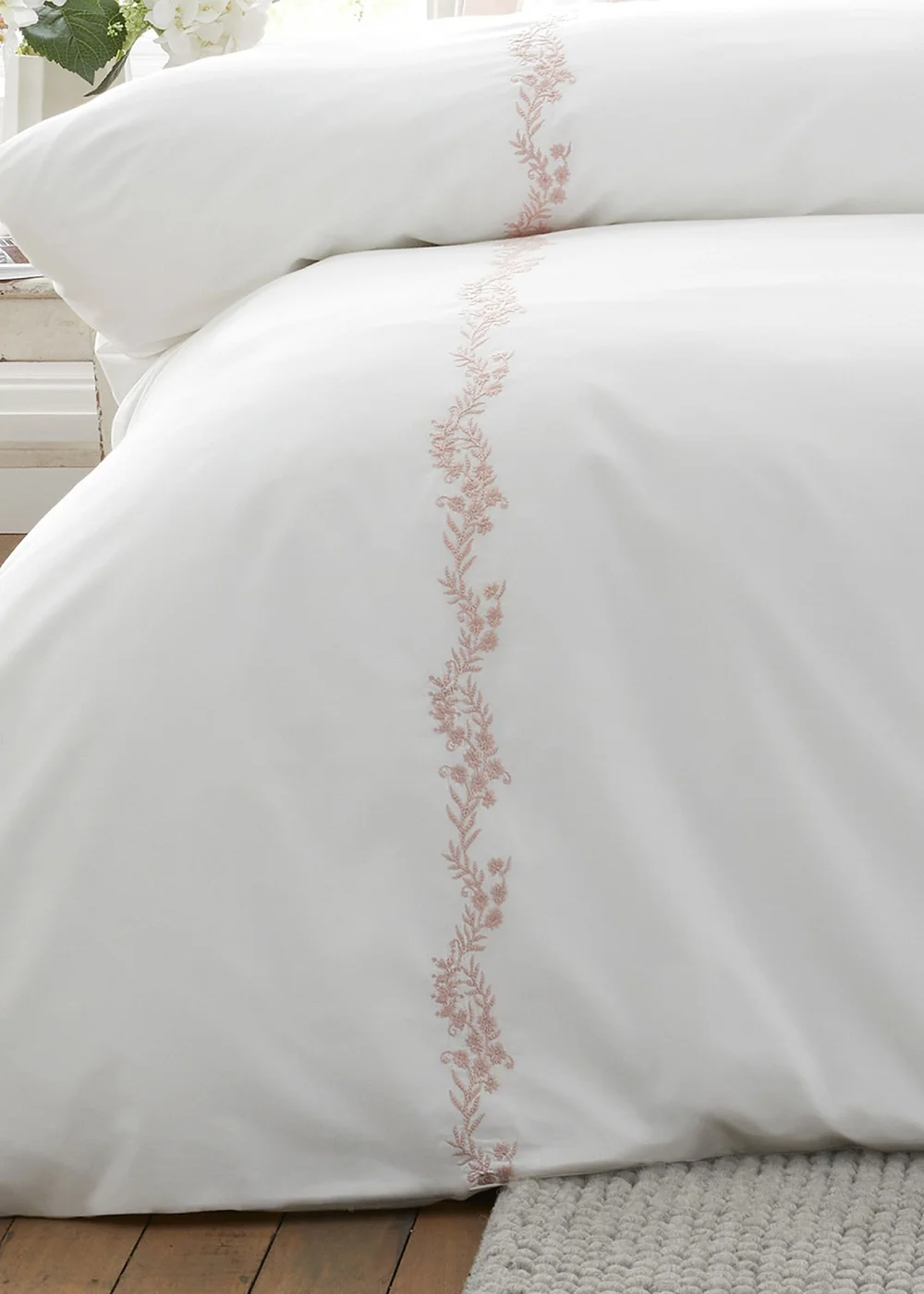 Bianca Fine Linens Camille Embroidered Floral 200 Thread Count Cotton Duvet Cover Set Pink - Single Image 4