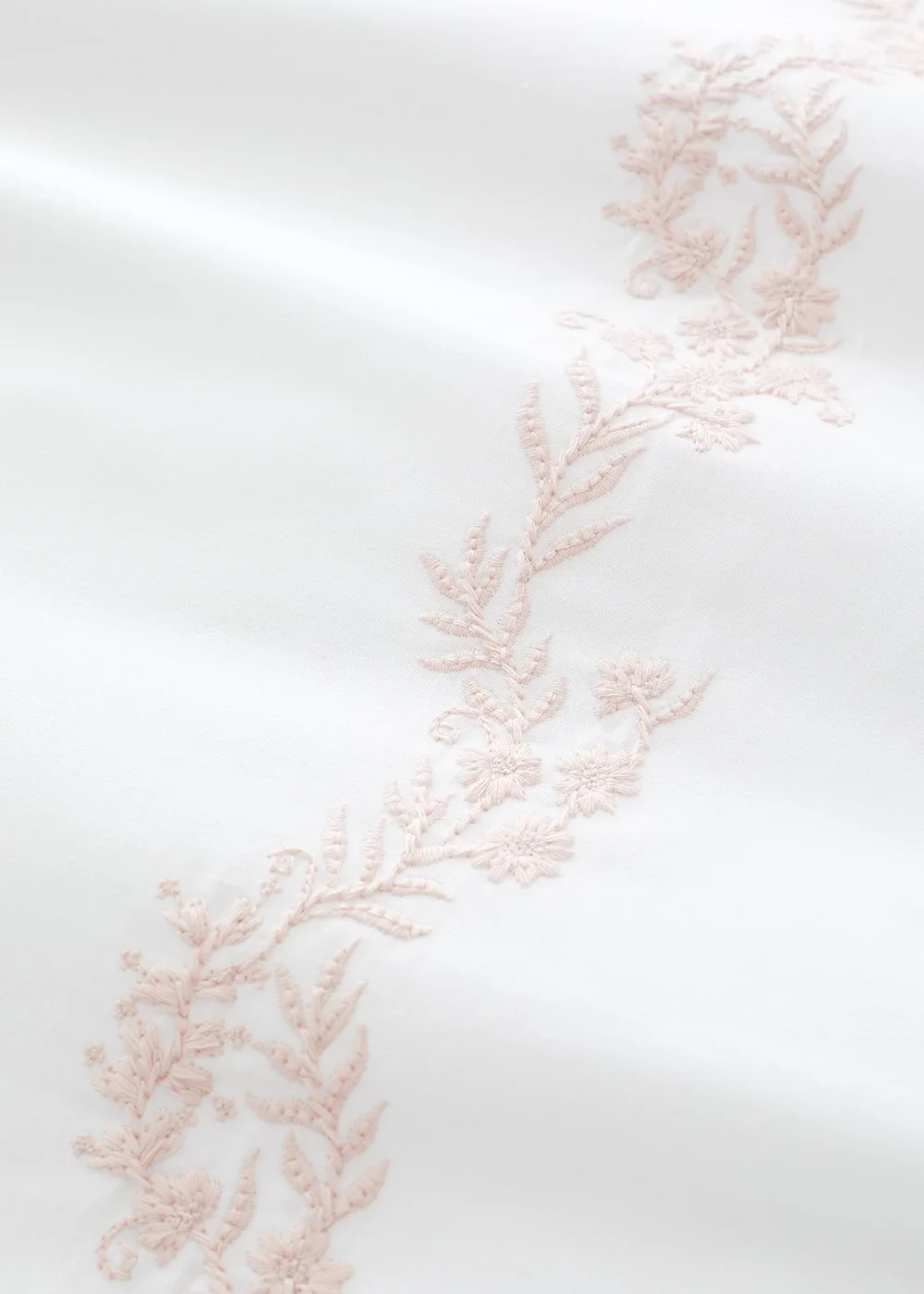 Bianca Fine Linens Camille Embroidered Floral 200 Thread Count Cotton Duvet Cover Set Pink - Single Image 3