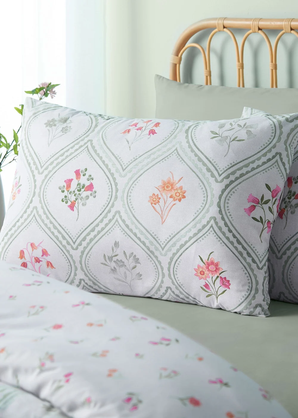 Catherine Lansfield Cameo Floral Reversible Duvet Cover Set Soft Green - Single Image 3