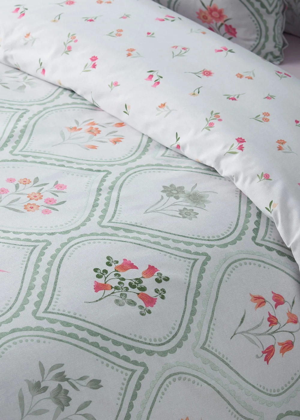 Catherine Lansfield Cameo Floral Reversible Duvet Cover Set Soft Green - Single Image 4