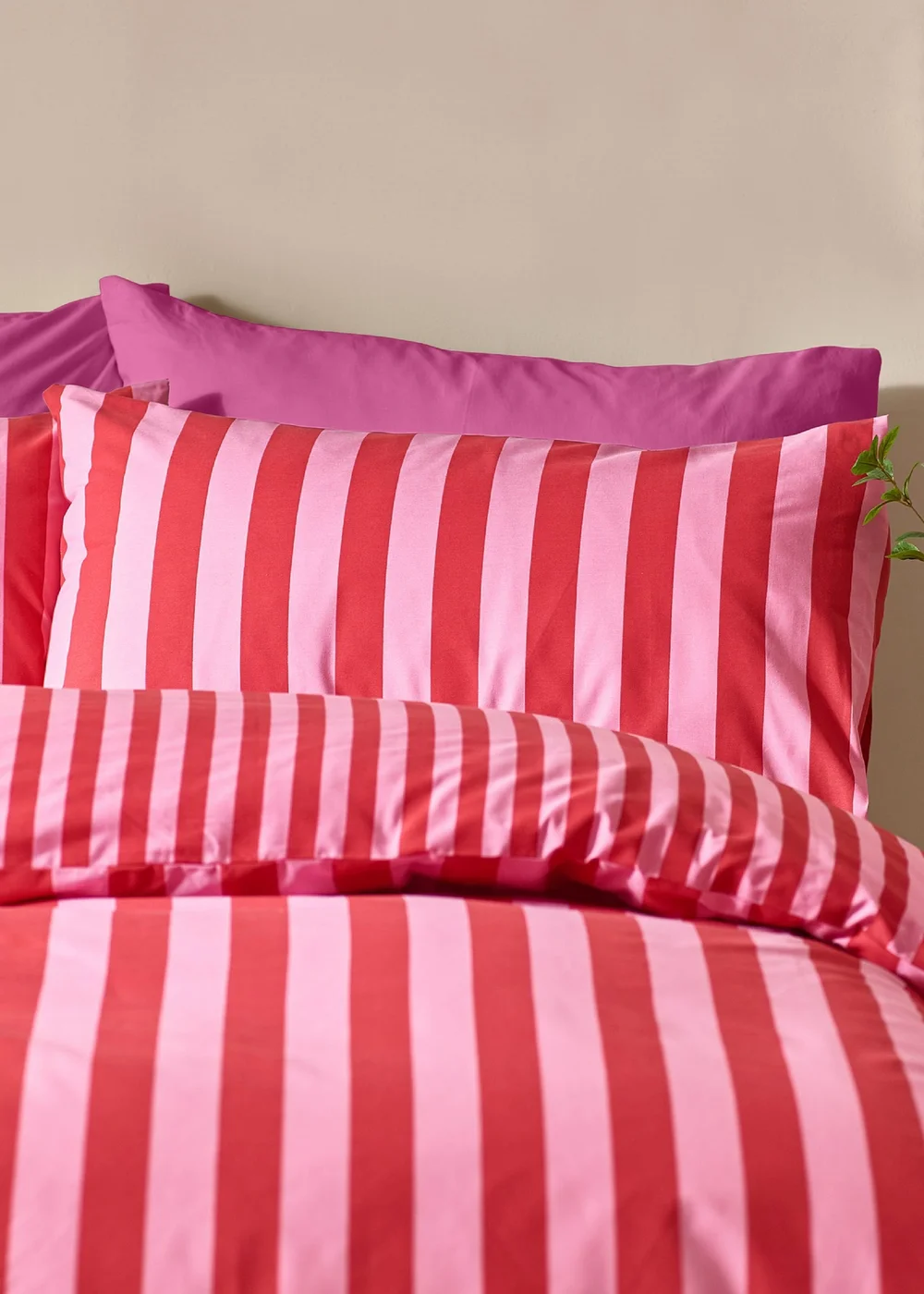 Sassy B Stripe Tease Reversible Duvet Cover Set Red - Single Image 3