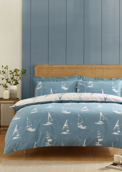 Catherine Lansfield Salcombe Boats Reversible Duvet Cover Set Soft Blue - Single Image 2