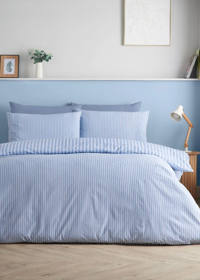 Catherine Lansfield Epping Textured Stripe Reversible Duvet Cover Set Blue