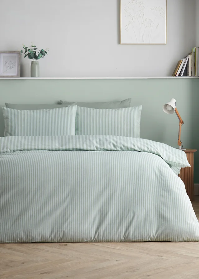 Catherine Lansfield Epping Textured Stripe Reversible Duvet Cover Set Green