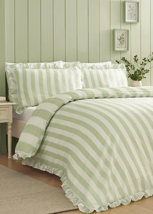 Catherine Lansfield Seersucker Frill Stripe Duvet Cover Set Green - Double Image 2
