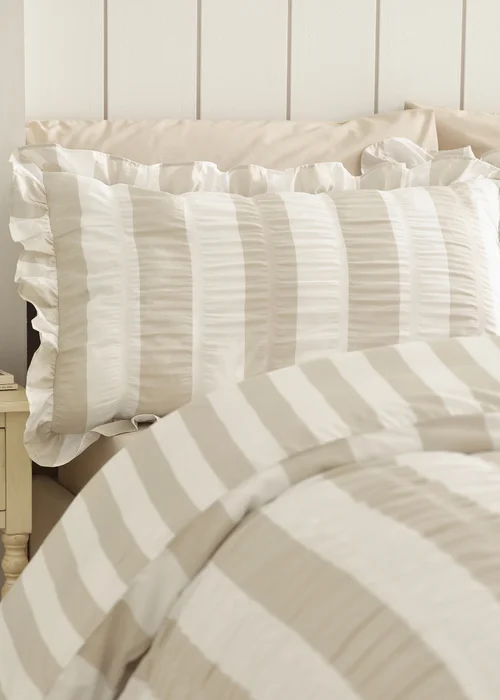 Catherine Lansfield Seersucker Frill Stripe Duvet Cover Set Natural - Double Image 3