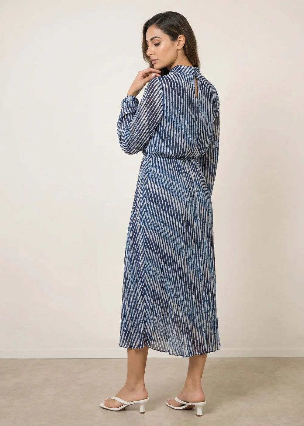 Blue Vanilla Navy High Neck Bubble Print Dress - S Image 4