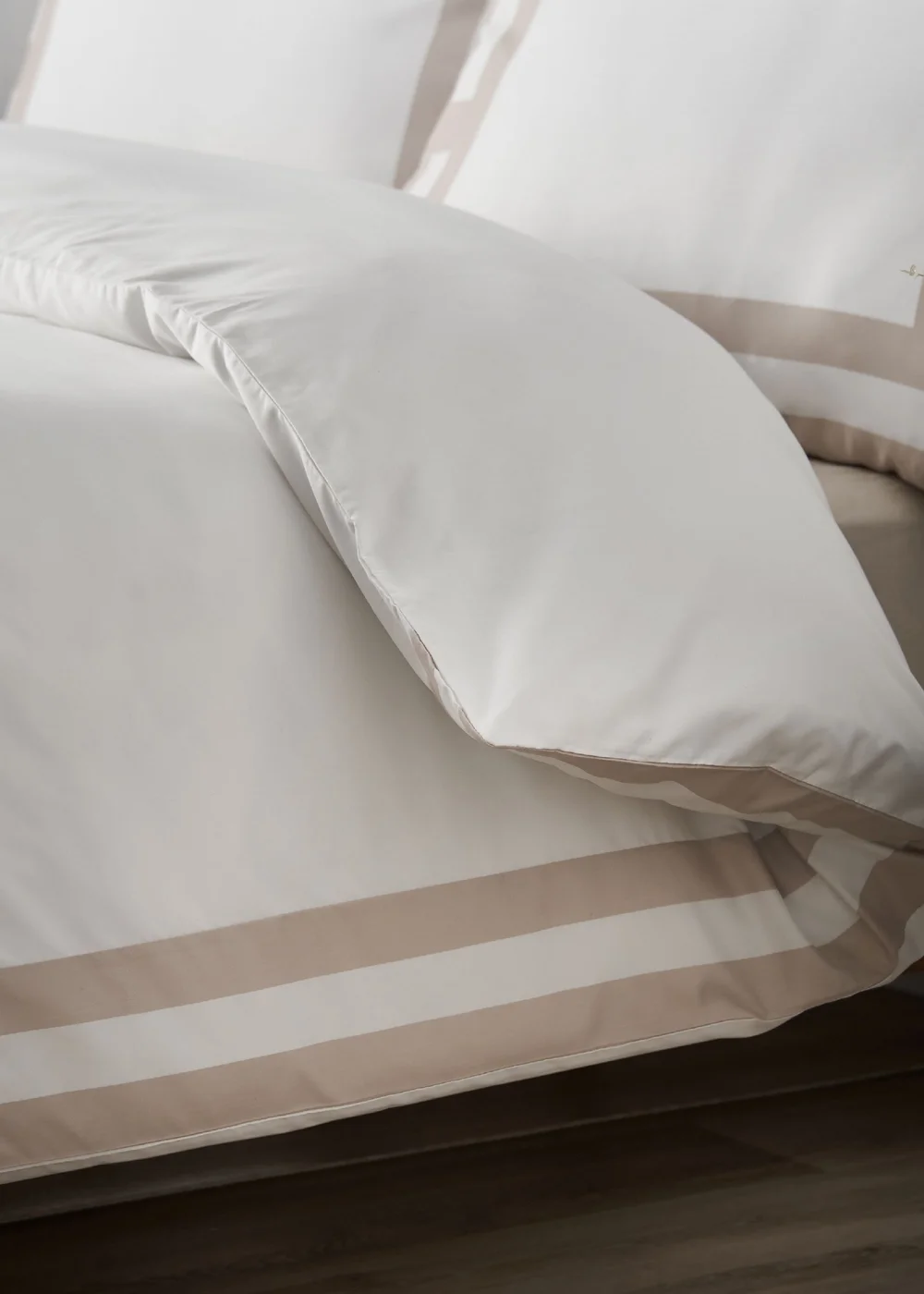 Catherine Lansfield So Soft Mono Panel Duvet Cover Set Natural - Single Image 4