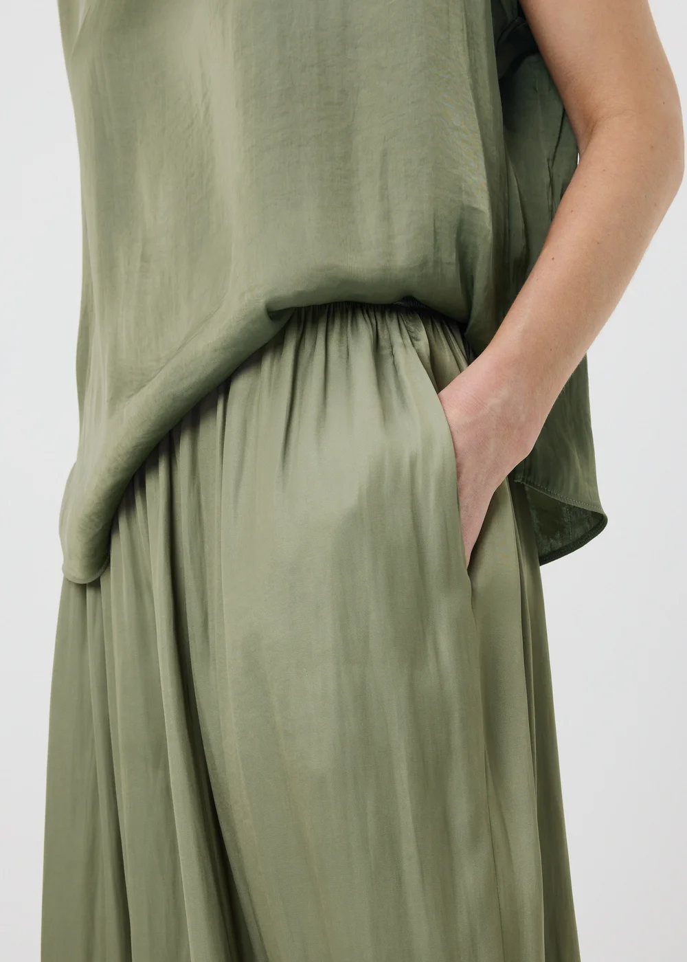 Green Satin Wide Leg Co Ord Trousers - 12 S Image 3