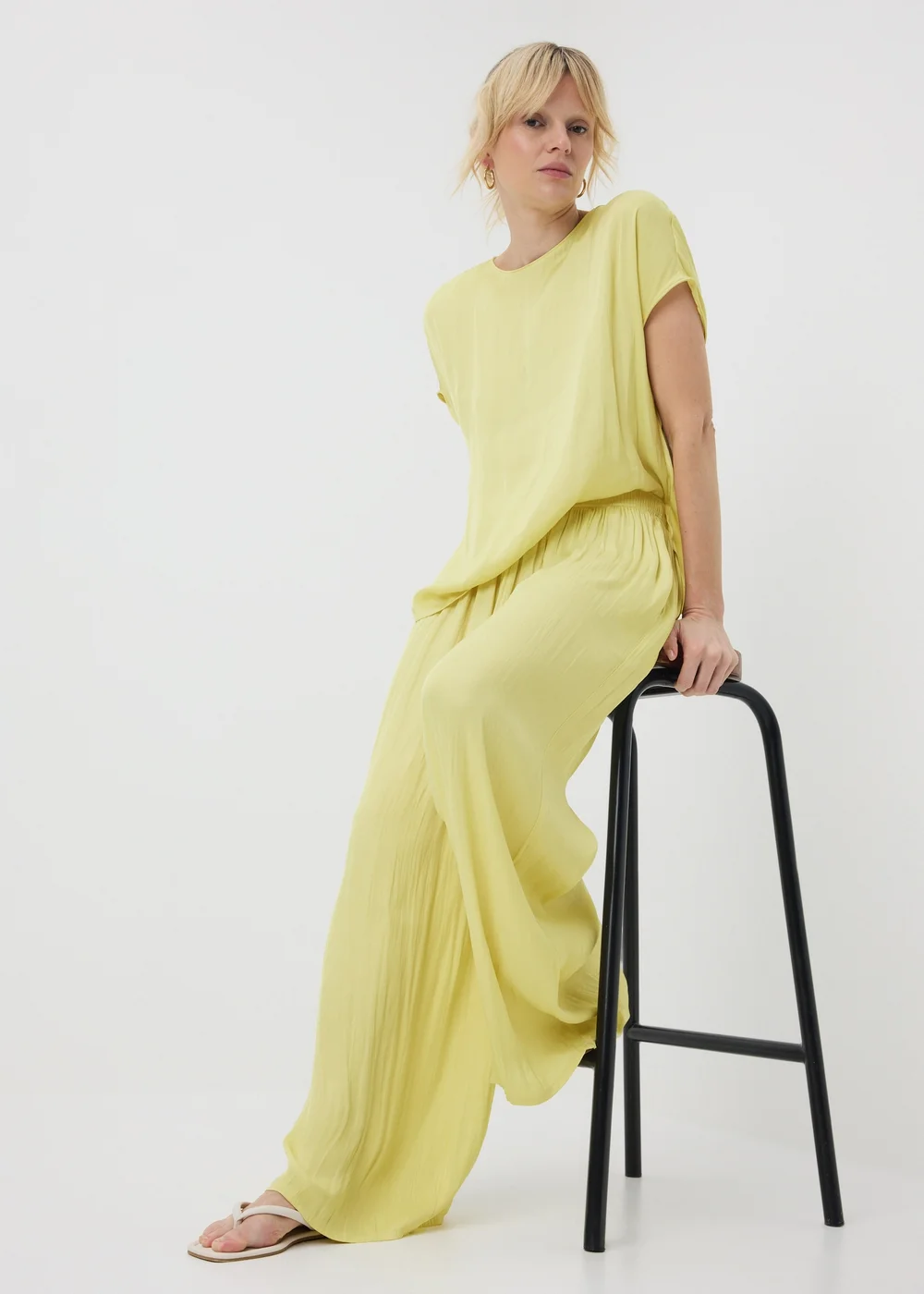 Yellow Satin Wide Leg Co Ord Trousers - Size 10 33 leg Image 2