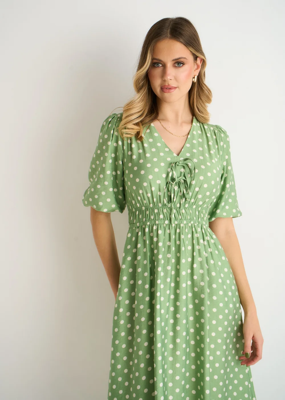 Gini London Sage Green Spot Print Shirred Waist Shift Midi Dress - 10 Image 3