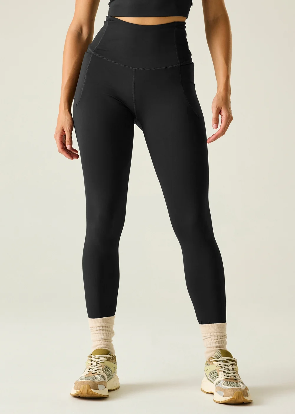 Dare 2b Black Refresh Anti-Bacterial Leggings - 16 Image 1