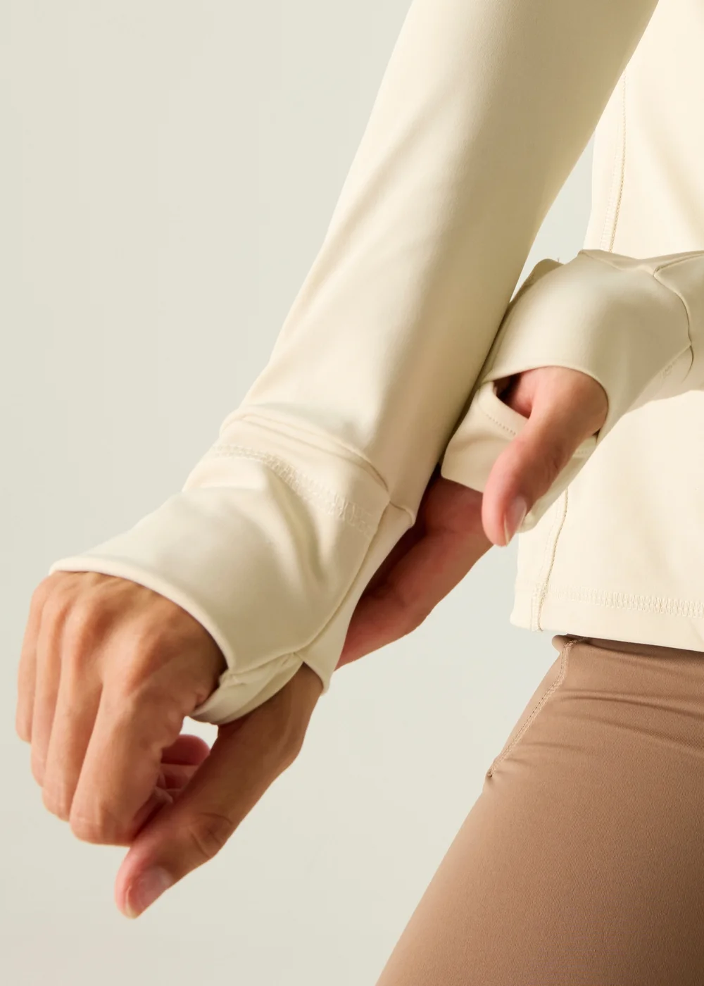 Dare 2b Almond Milk Refresh Anti-Bacterial Hoodie - 12 Image 5