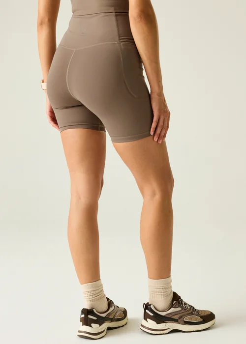 Dare 2b Pine Bark Refresh Anti-Bacterial Shorts - 14 Image 2