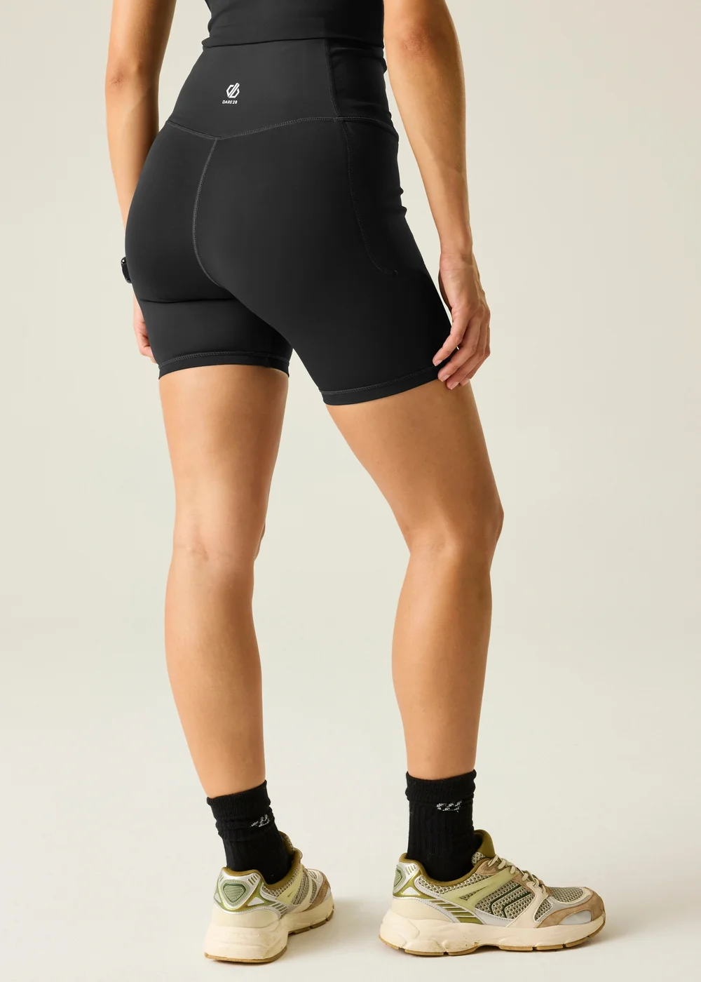 Dare 2b Black Refresh Anti-Bacterial Shorts - 18 Image 2