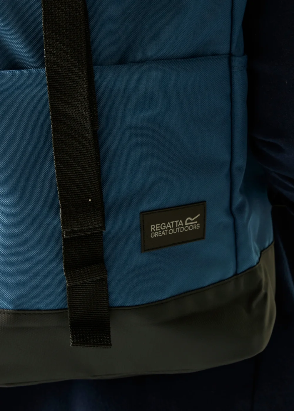 Regatta Dark Denim Shilton 2 15L Water Rellepent, Reflective Bag - Single Image 4