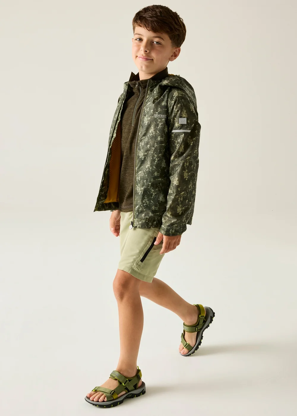 Regatta Light Sage Line Camo Printed Lever II Waterproof Reflective Jacket (3-13 Years) - 11-12 Yrs Image 3
