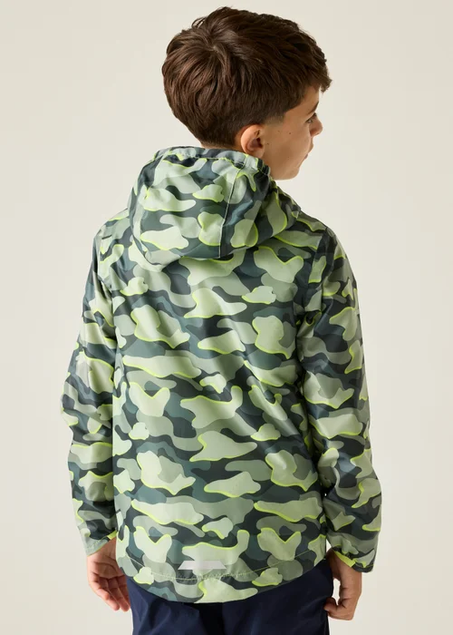 Regatta Dark Storm Camo Sharp Green Printed Lever II Waterproof Reflective Jacket (3-13 Years) - 13 Yrs Image 2