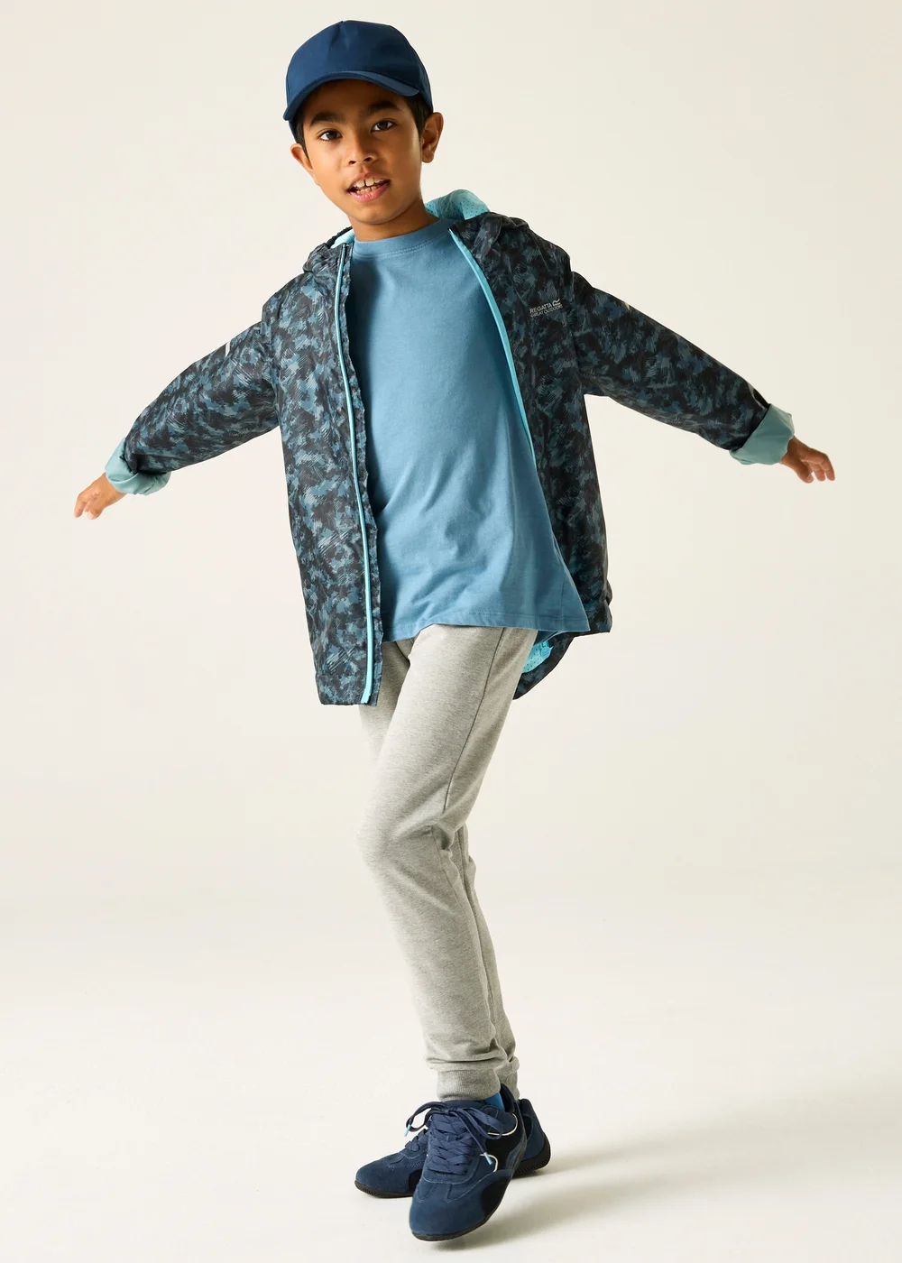 Regatta China Blue Scratched Camo Printed Lever II Waterproof Reflective Jacket (3-13 Years) - 13 Yrs Image 3