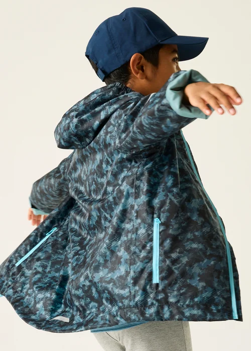 Regatta China Blue Scratched Camo Printed Lever II Waterproof Reflective Jacket (3-13 Years) - 13 Yrs Image 2