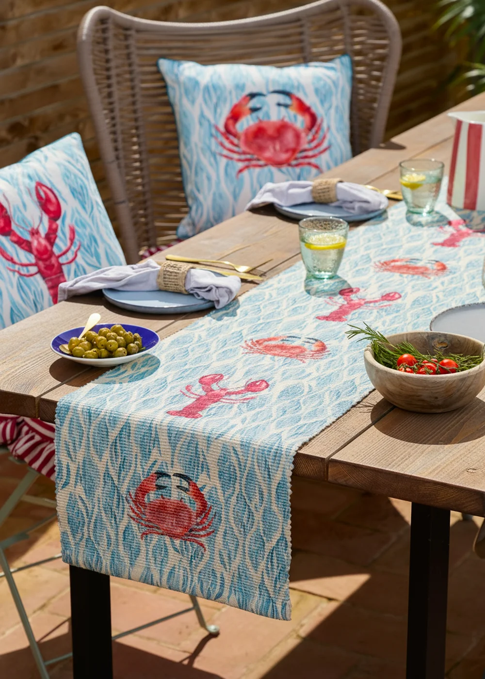 Wylder Abersoch Marine Indoor/Outdoor Table Runner (35 x 180cm) - 220x35cm Image 1