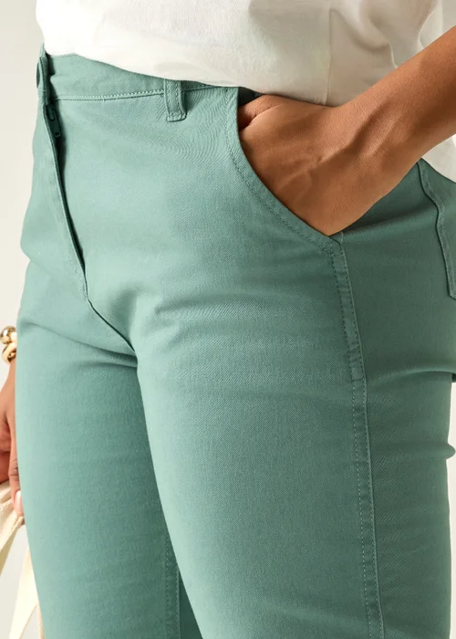 Regatta Ivy Moss Bayletta Featuring Sustainable Cotton Capri - 10 Image 4
