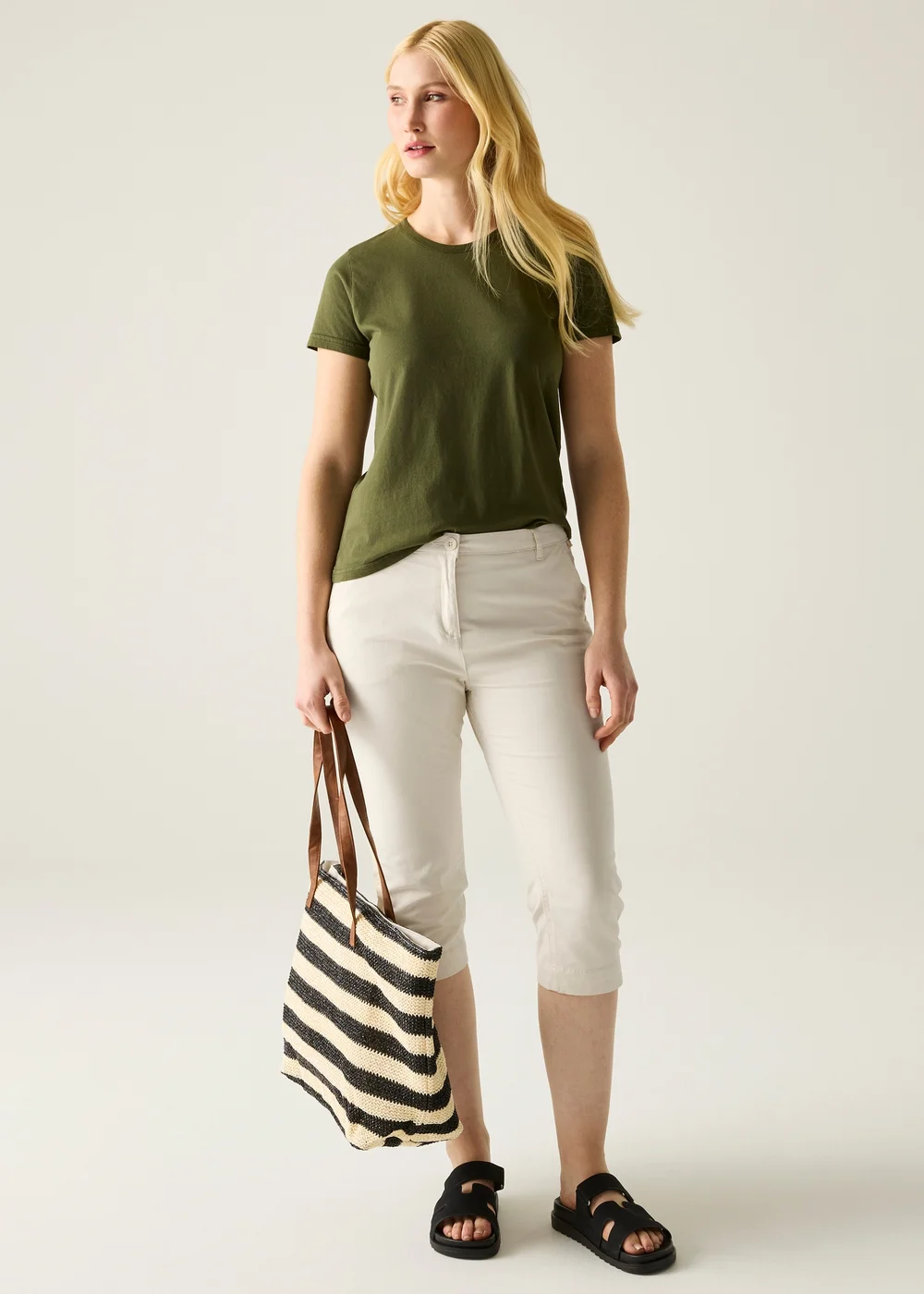 Regatta Light Vanilla Bayletta Featuring Sustainable Cotton Capri - 10 Image 4