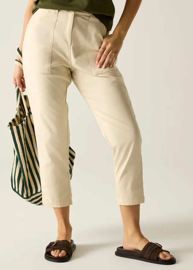 Regatta Light Vanilla Shorebella Capri