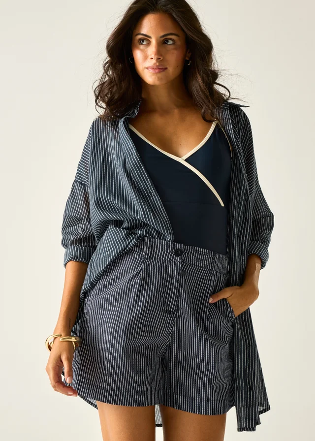 Regatta Navy White Wavy Stripe Sabelle Lightweight Shorts