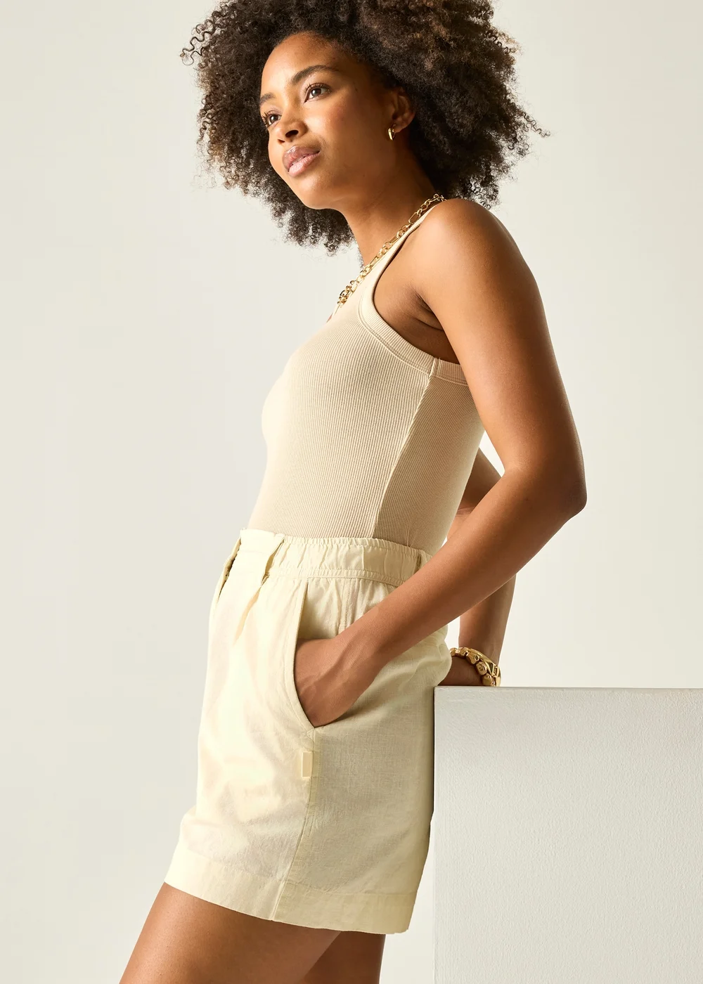 Regatta Light Vanilla Sabelle Lightweight Shorts - 10 Image 6