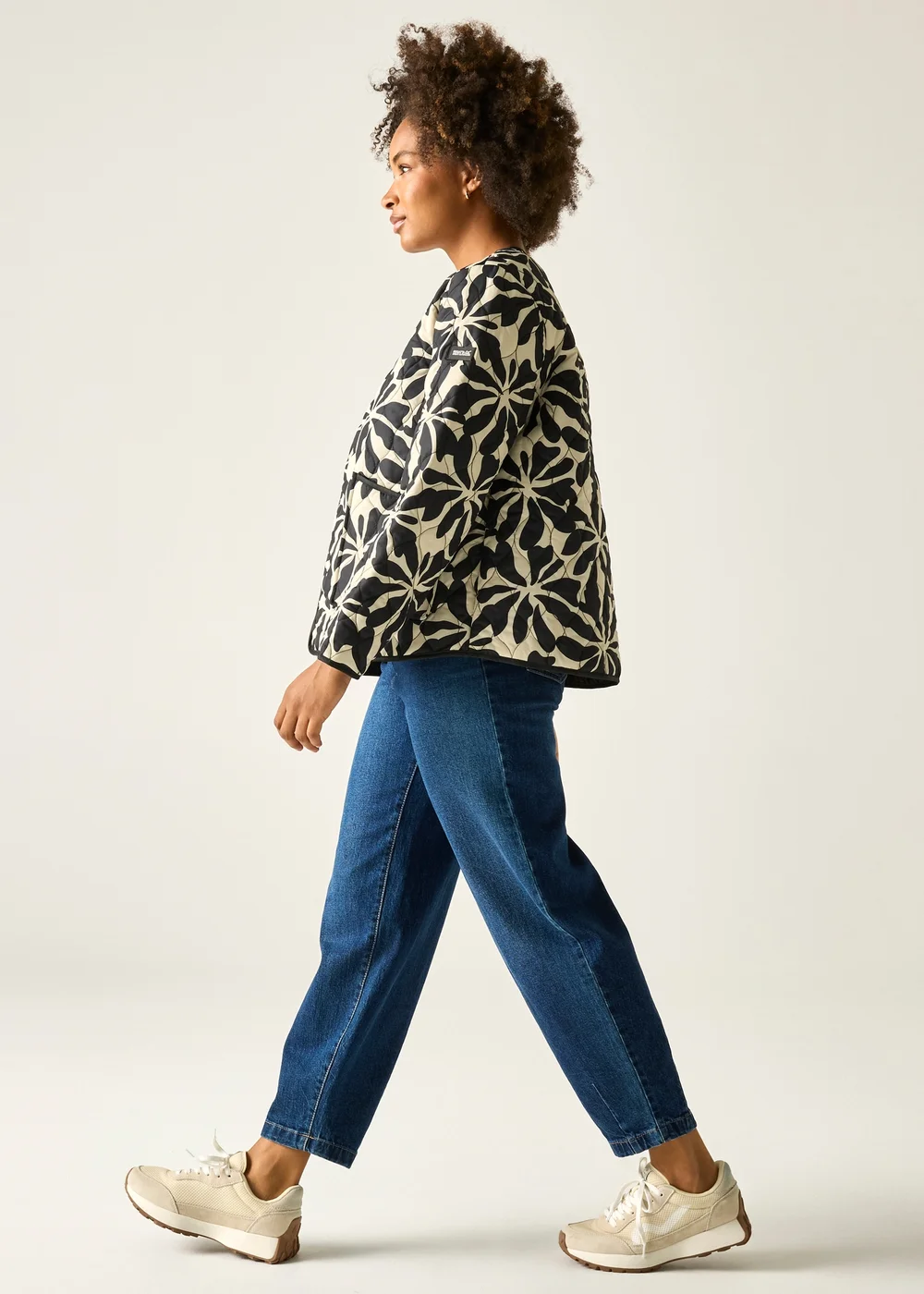 Regatta Abstract Floral Mira Jacket - 12 Image 4