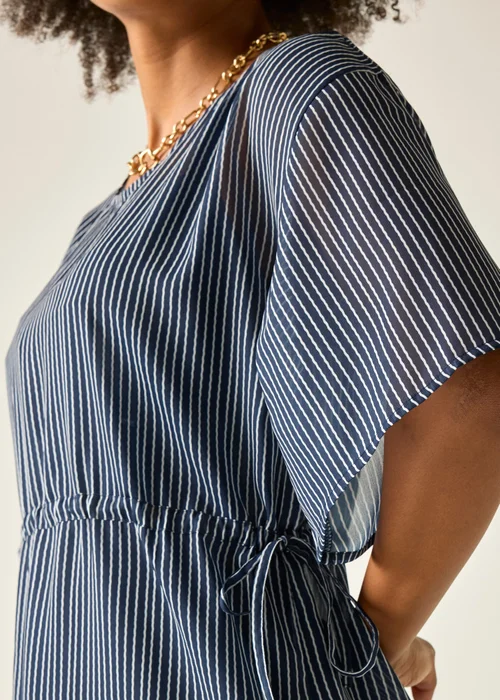 Regatta Navy White Wavy Stripe Avorno Lightweight Cover Up - 20 Image 5