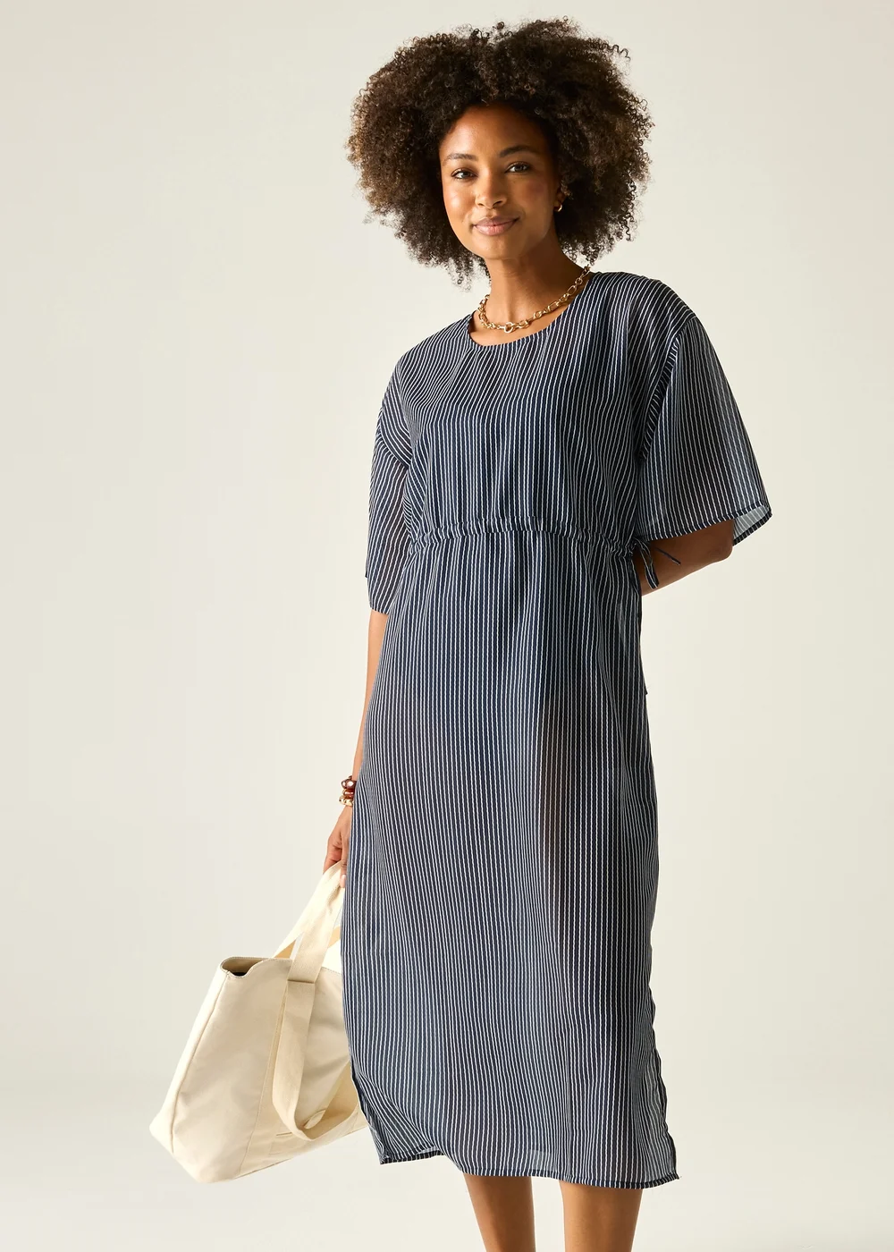 Regatta Navy White Wavy Stripe Avorno Lightweight Cover Up - 20 Image 4