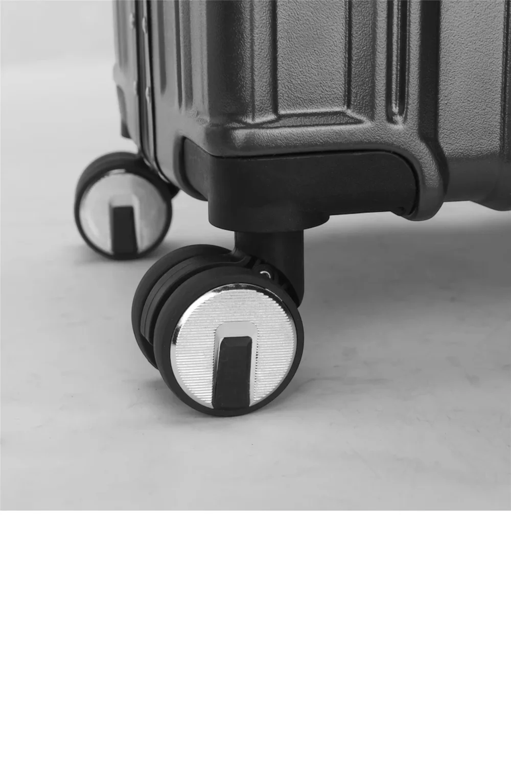 Infinity Luggage Charcoal Hard Shell Robust TSA Suitcases - Cabin Image 5