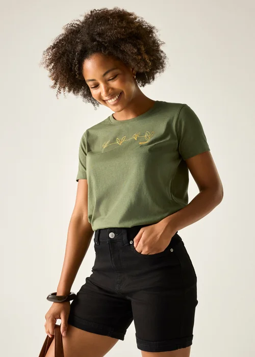 Regatta Four Leaf Clover Foil Heart Filandra IX T-Shirt - 10 Image 1