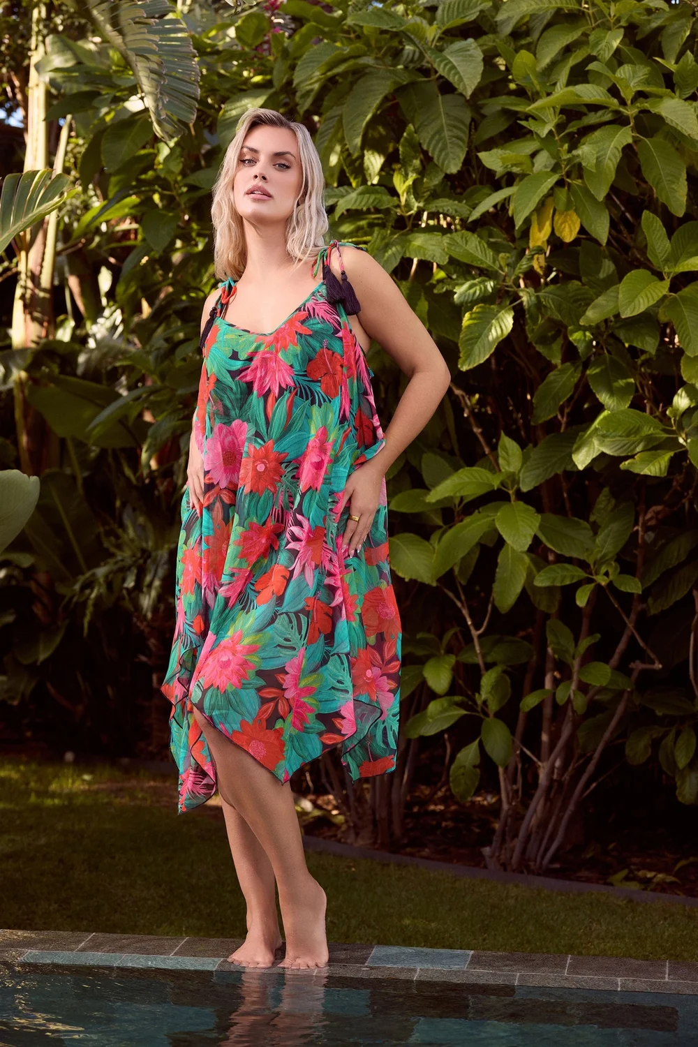 Yours Curve Green & Red Tropical Print Hanky Hem Dress - 26-28 | Matalan Yours Curve Green & Red Tropical Print Hanky Hem Dress - 26-28 | Matalan